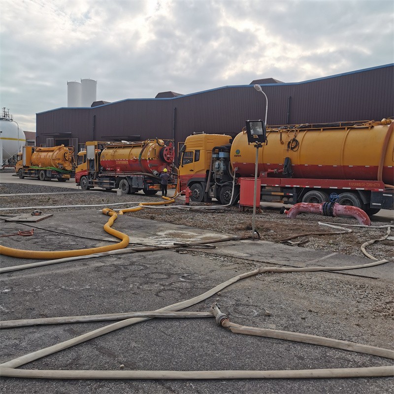 武山污水池清理