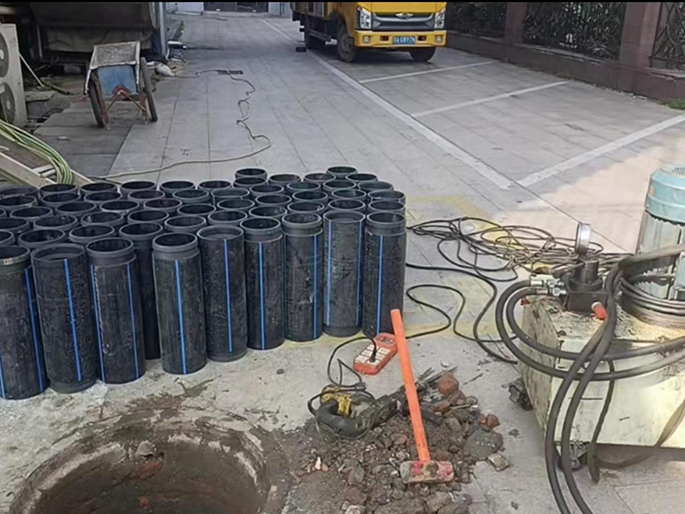 武山PE置换管厂家 DN315置换管 非开挖管短管置换